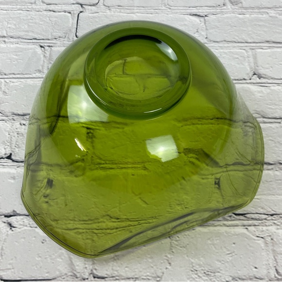 Vintage Anchor Hocking Avocado Green Folded Glass Serving Bowl - Picture 4 of 6